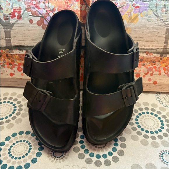 Birkenstocks Pre-loved  
Black Double Strap Sandals
Casual, classic comfortable - Picture 7 of 8